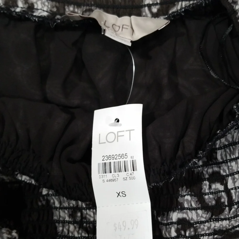 LOFT Belle Sleeve Black Paisley Blouse - Picture 6 of 8